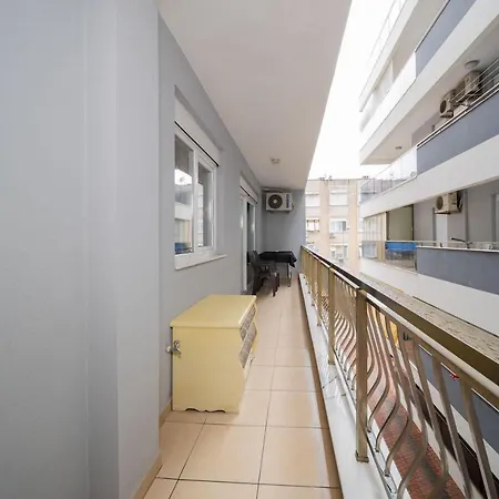 Lovely And Central Apartment Near Konyaalti Beach In Muratpasa, Antalya Lejlighed *