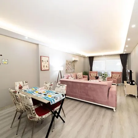 Daire Lovely And Central Apartment Near Konyaalti Beach In Muratpasa, Antalya Antalya