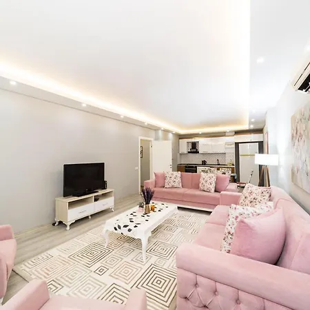 Daire Lovely And Central Apartment Near Konyaalti Beach In Muratpasa, Antalya *